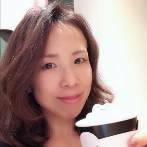 Meet your Posher, Lena